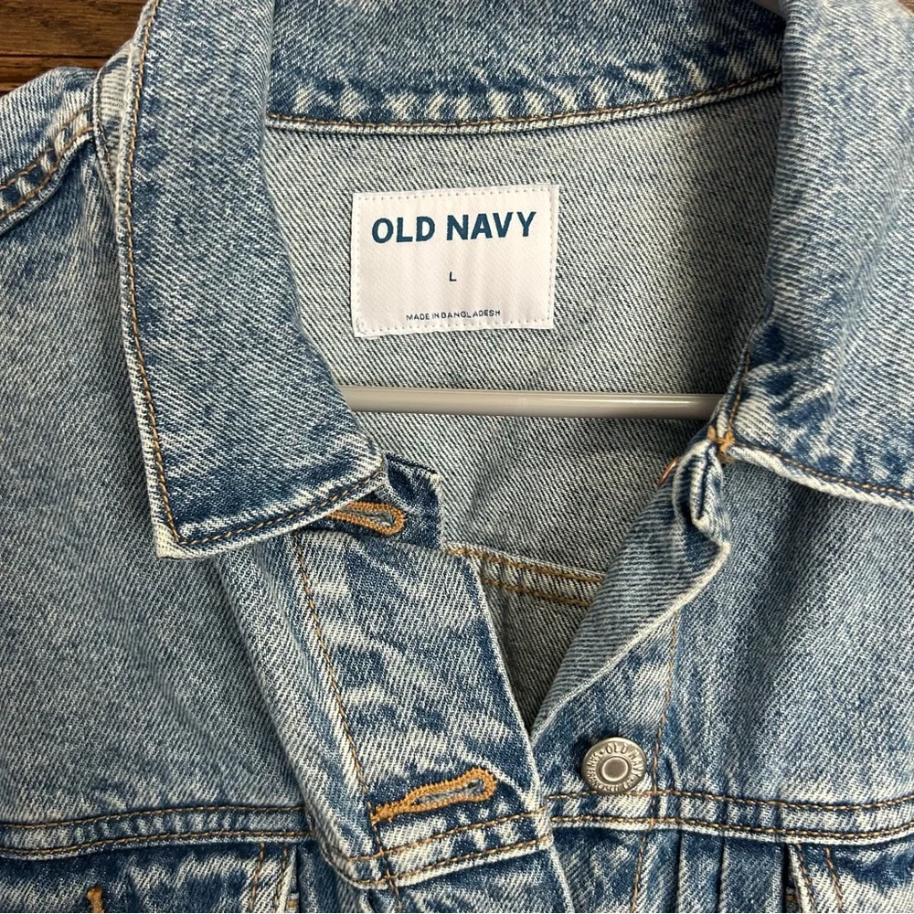 Old Navy Classic Blue Denim Jacket - Picture 2 of 3
